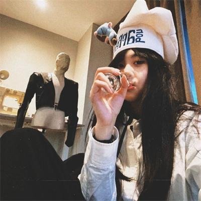 晓看南山暮看云